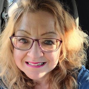 Meet your Posher, Brenda